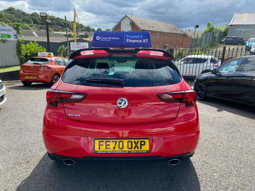 Vauxhall Astra 1.4L Elite Nav Red #5
