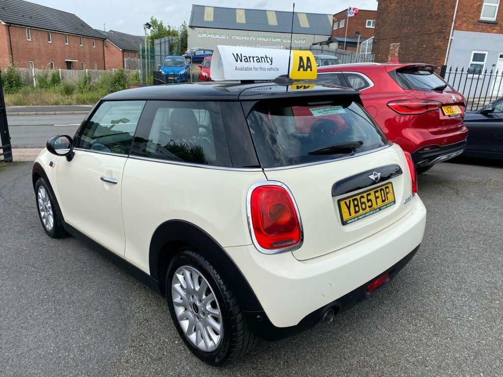 Mini Hatch 1.5L Cooper White #4
