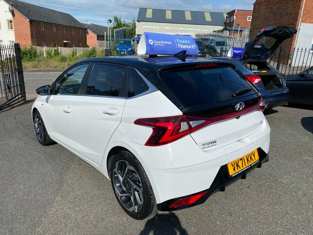 Hyundai I20 1L Se Connect White #4