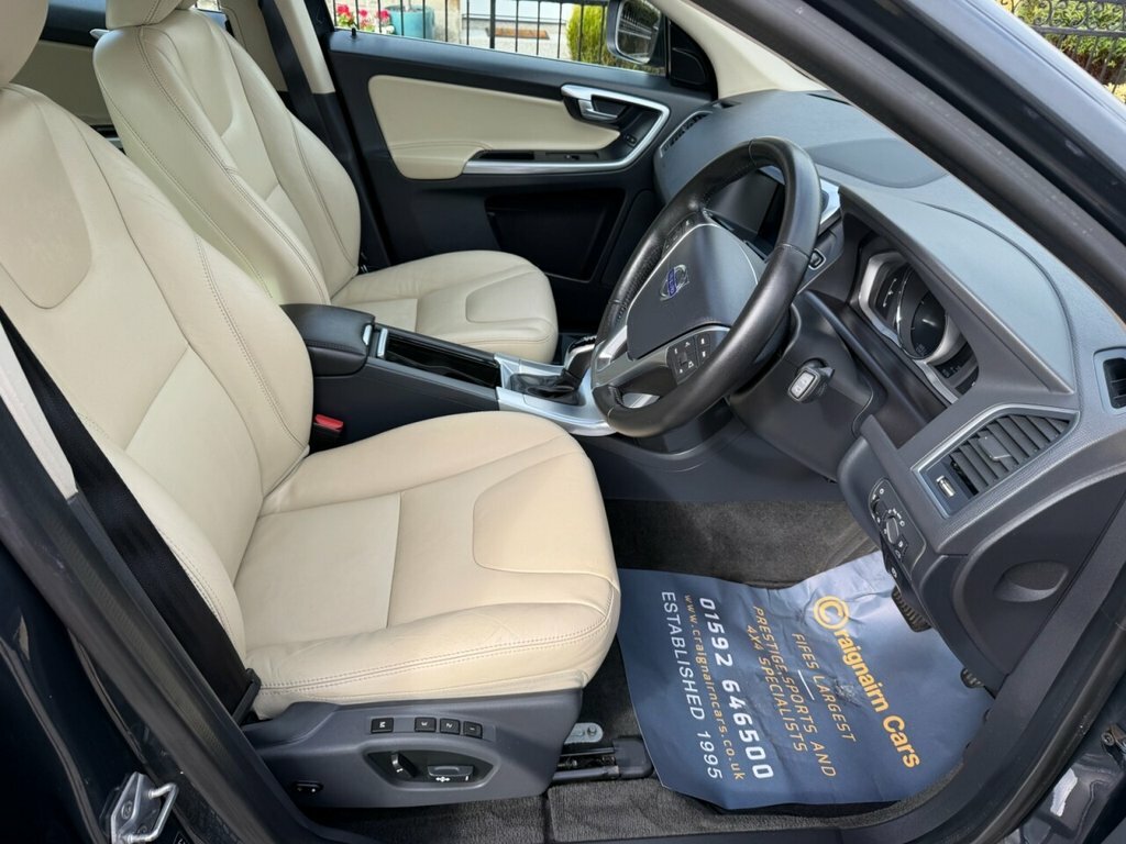 Volvo XC60 Suv SA17UGS Grey #2