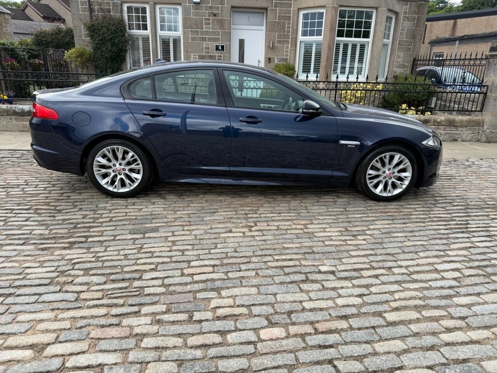 Jaguar XF Saloon Blue #5