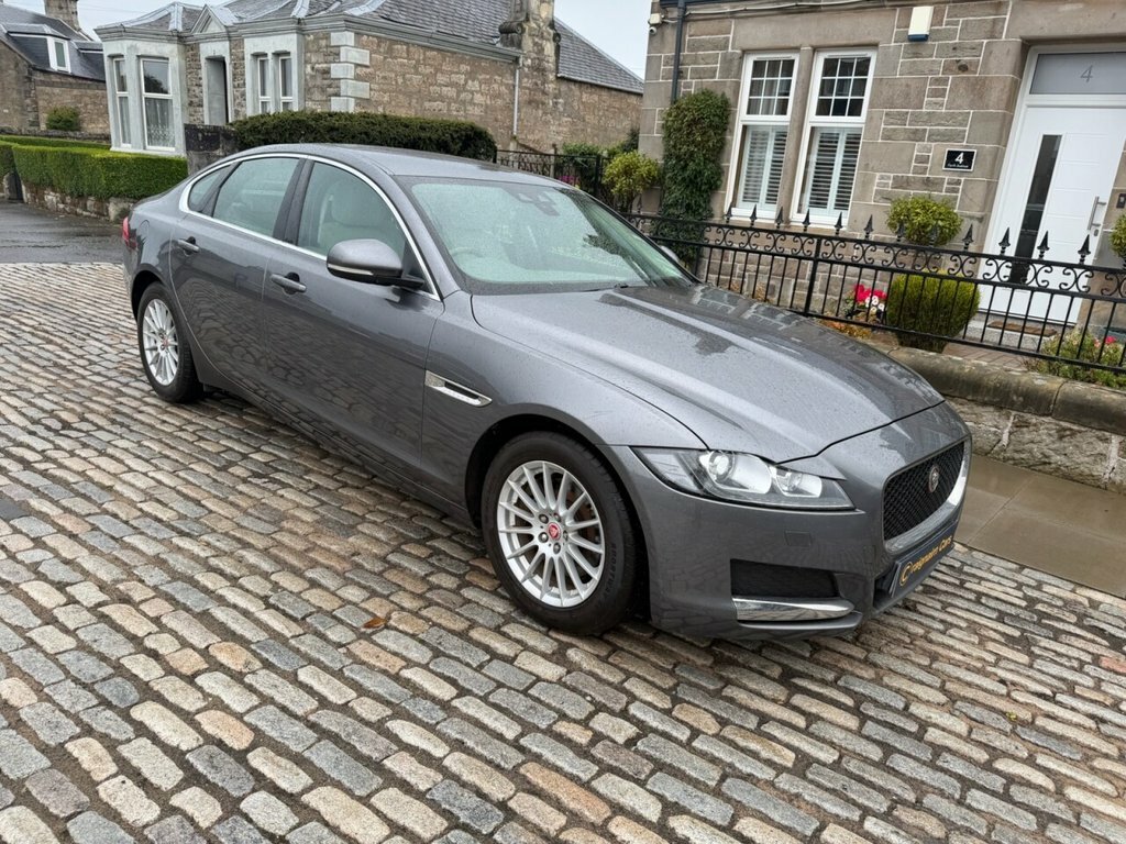 Jaguar XF Saloon Grey #6