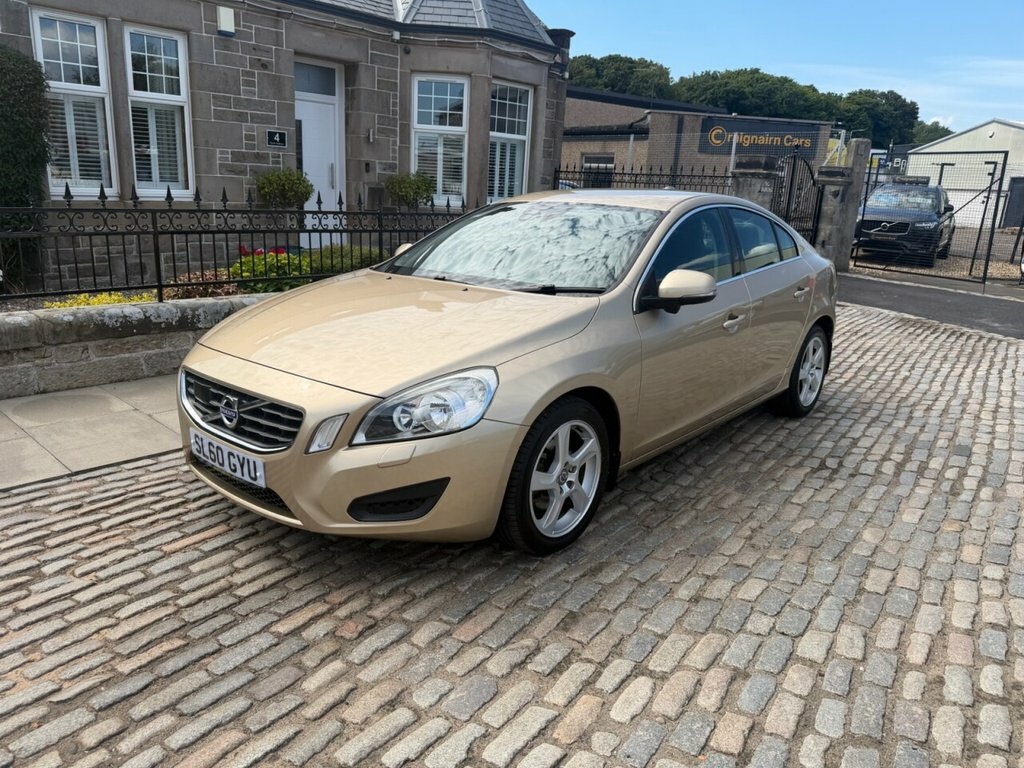 Volvo S60 Saloon Gold #5