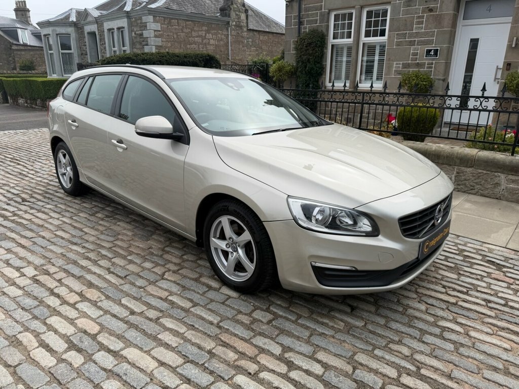 Volvo V60 D4 Se Lux Nav White #7