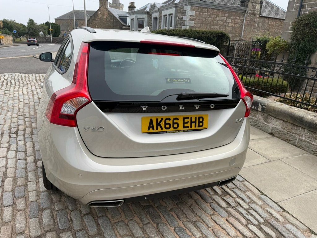Volvo V60 Estate Gold #5