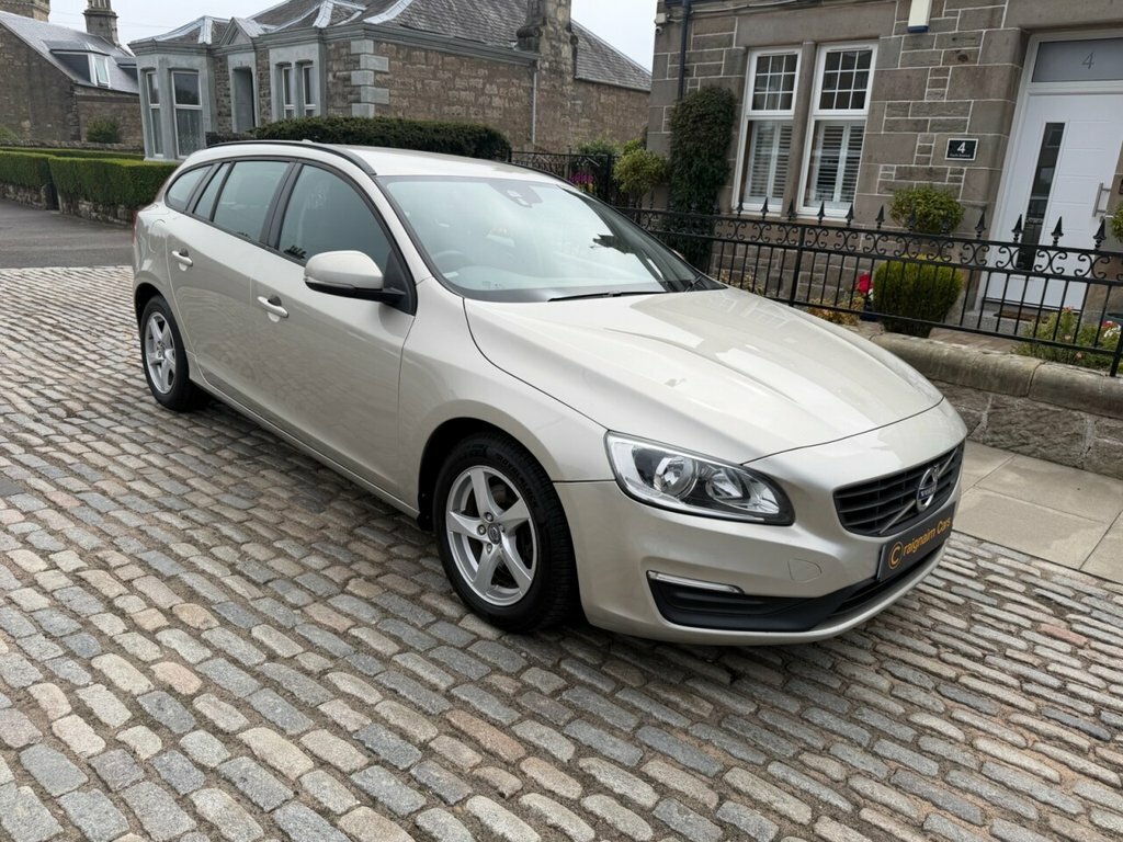 Volvo V60 D4 Se Lux Nav White #11