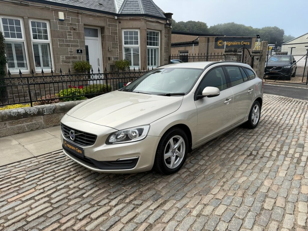 Volvo V60 Estate Gold #3