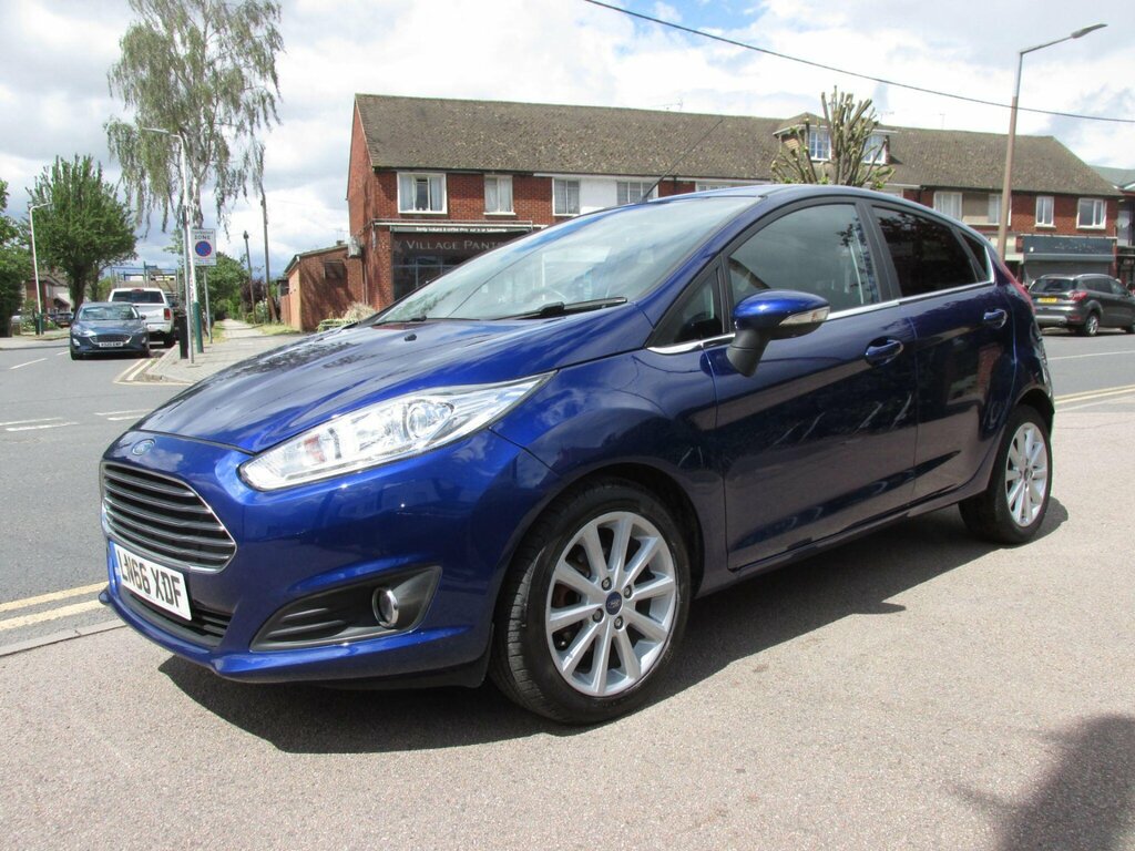 Ford Fiesta 1.0T Ecoboost Titanium Euro 6 Ss LN66XDF Blue #3