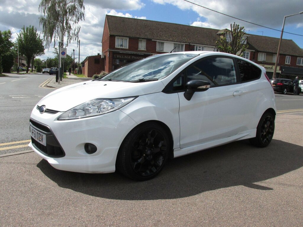 Ford Fiesta 1.4 Titanium Black #2