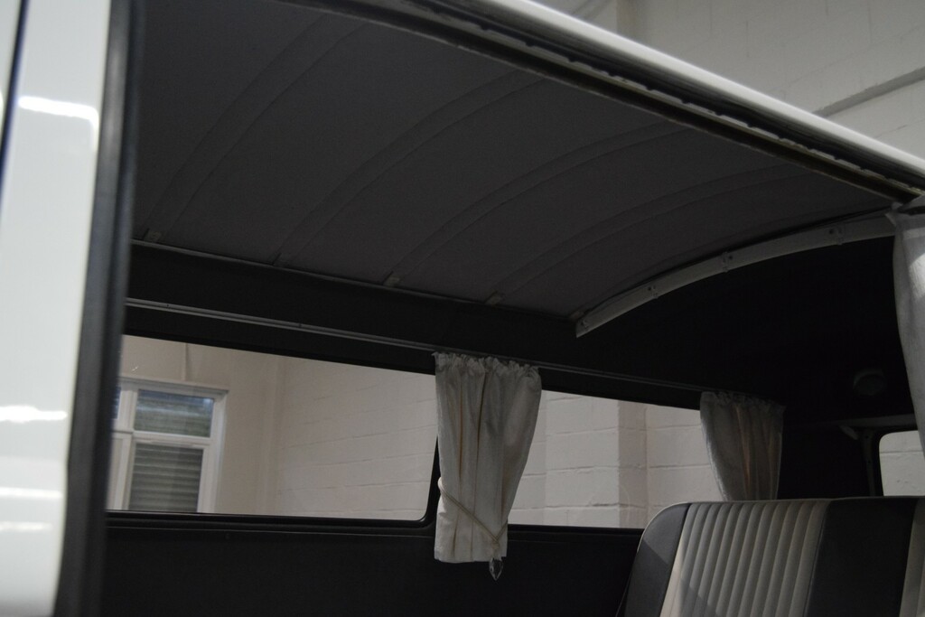 Volkswagen Campervan Campervan Silver #18