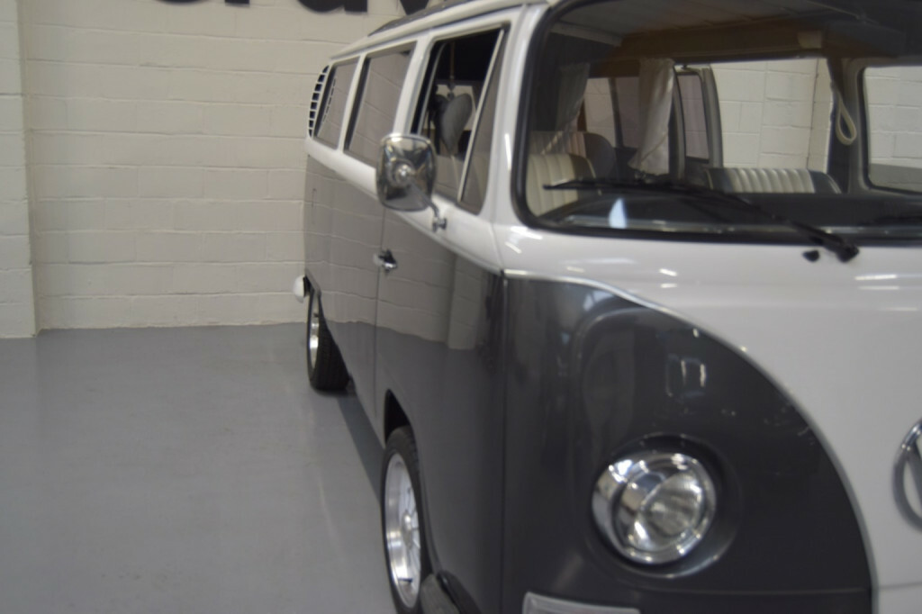 Volkswagen Campervan Campervan Silver #28