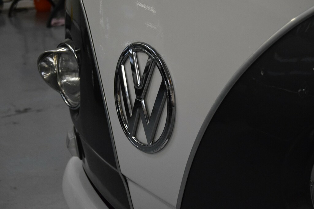 Volkswagen Campervan Campervan Silver #10