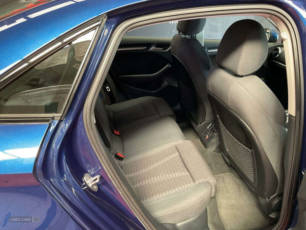 Audi A3 1.6 Tdi 110 Sport S Tronic Nav HY16WAE Blue #4
