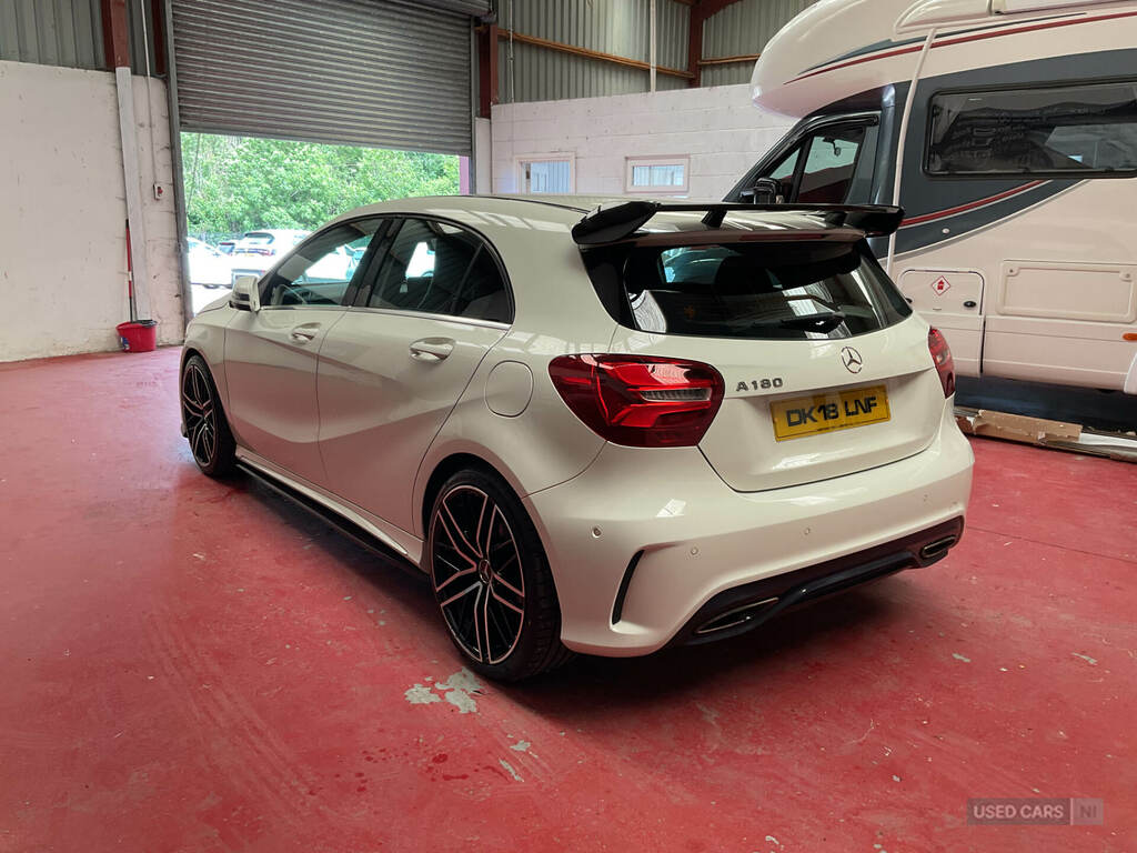 Mercedes-Benz A Class A180 Amg Line Premium White #5