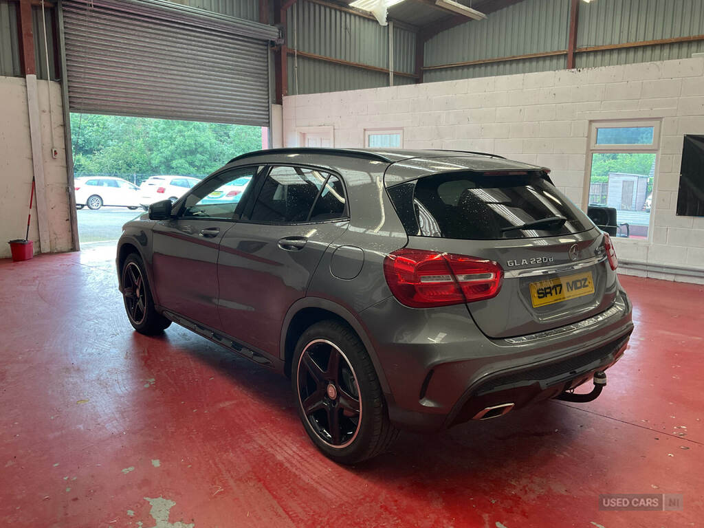 Mercedes-Benz GLA Class Gla 220D 4Matic Amg Line Premium Grey #4