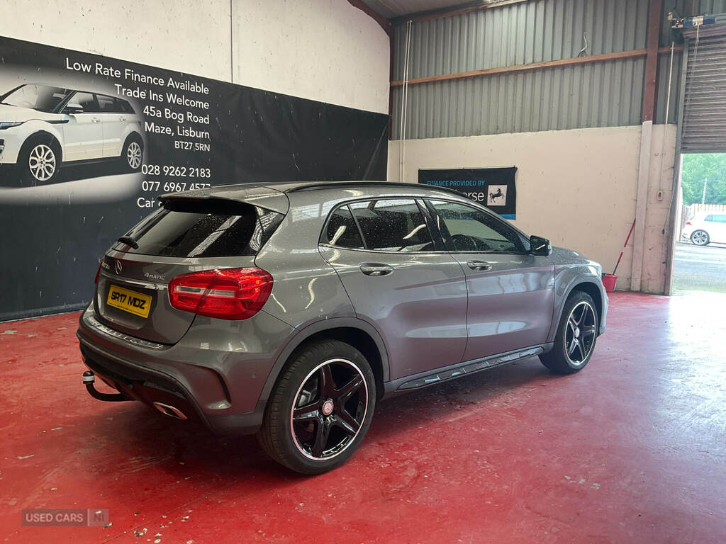 Mercedes-Benz GLA Class Gla 220D 4Matic Amg Line Premium Grey #3