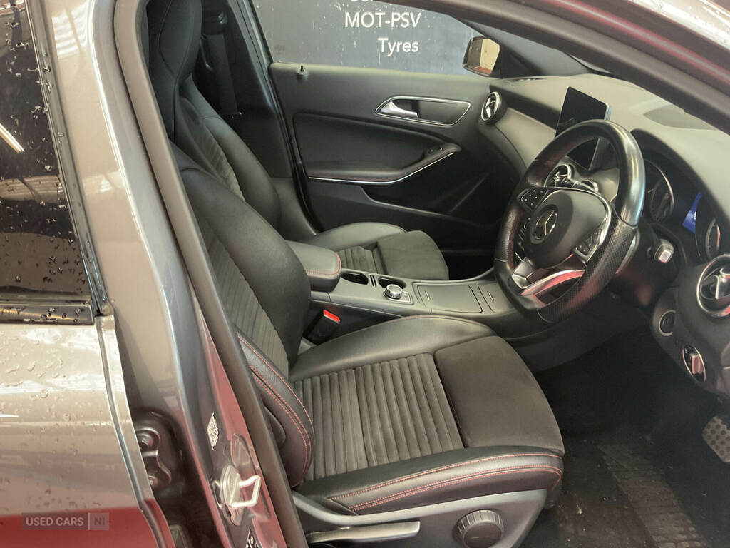 Mercedes-Benz GLA Class Gla 220D 4Matic Amg Line Premium Grey #6