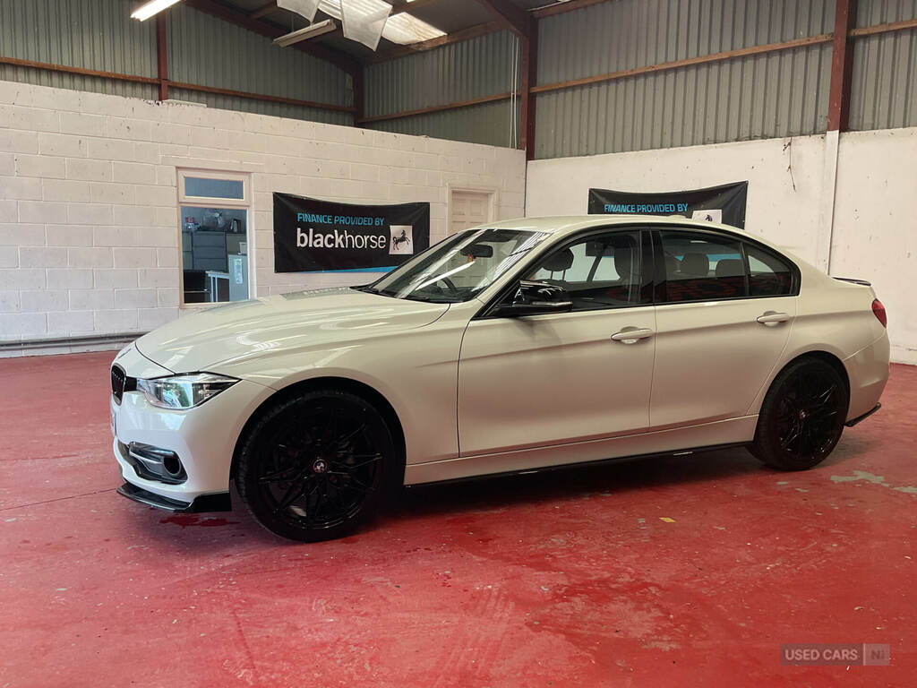 BMW 3 Series 318I Sport White #4