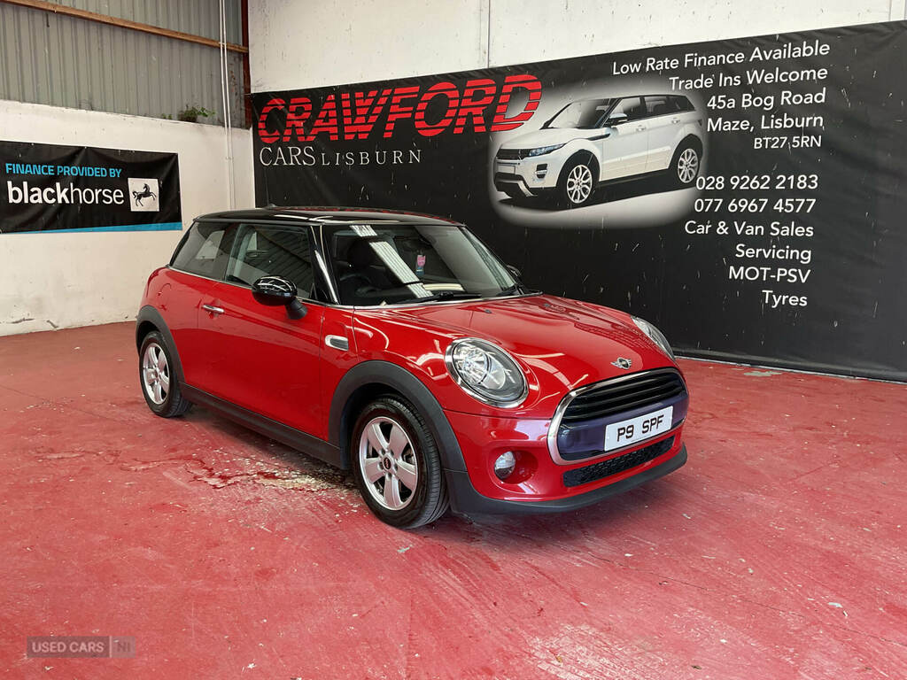 Mini Hatch 1.5 Cooper Red