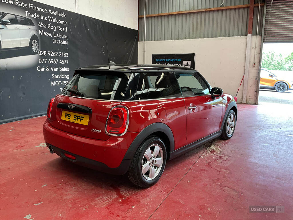 Mini Hatch 1.5 Cooper Red #3