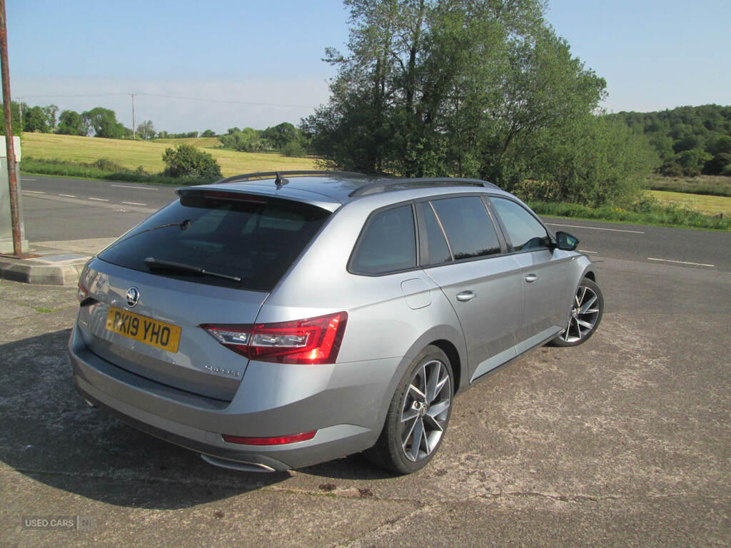 Skoda Superb 2.0 Tdi Cr Sport Line Dsg 7 Speed RK19YHO Grey #4