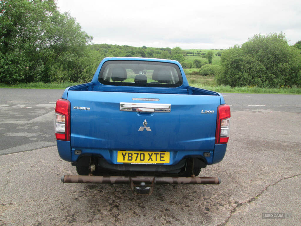 Mitsubishi L200 Double Cab Di-d 150 Trojan 4Wd Blue #2