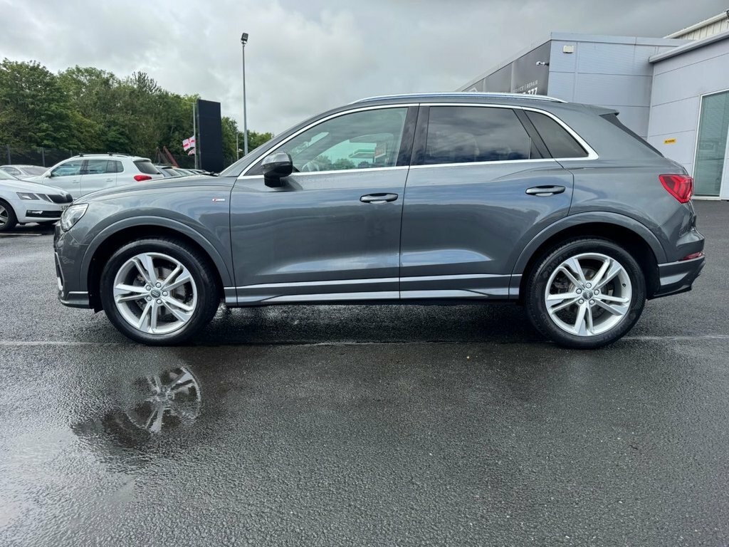 Audi Q3 Suv FD18FWW Grey #2