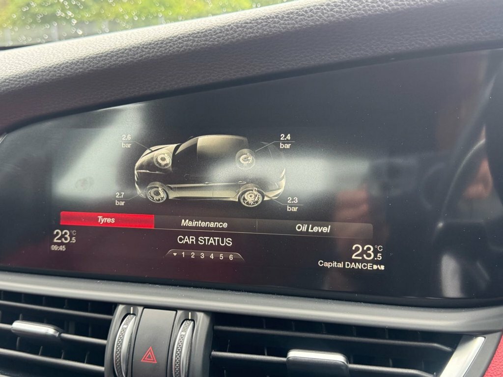 Alfa Romeo Giulia 2.2 Jtdm-2 Super Black #31
