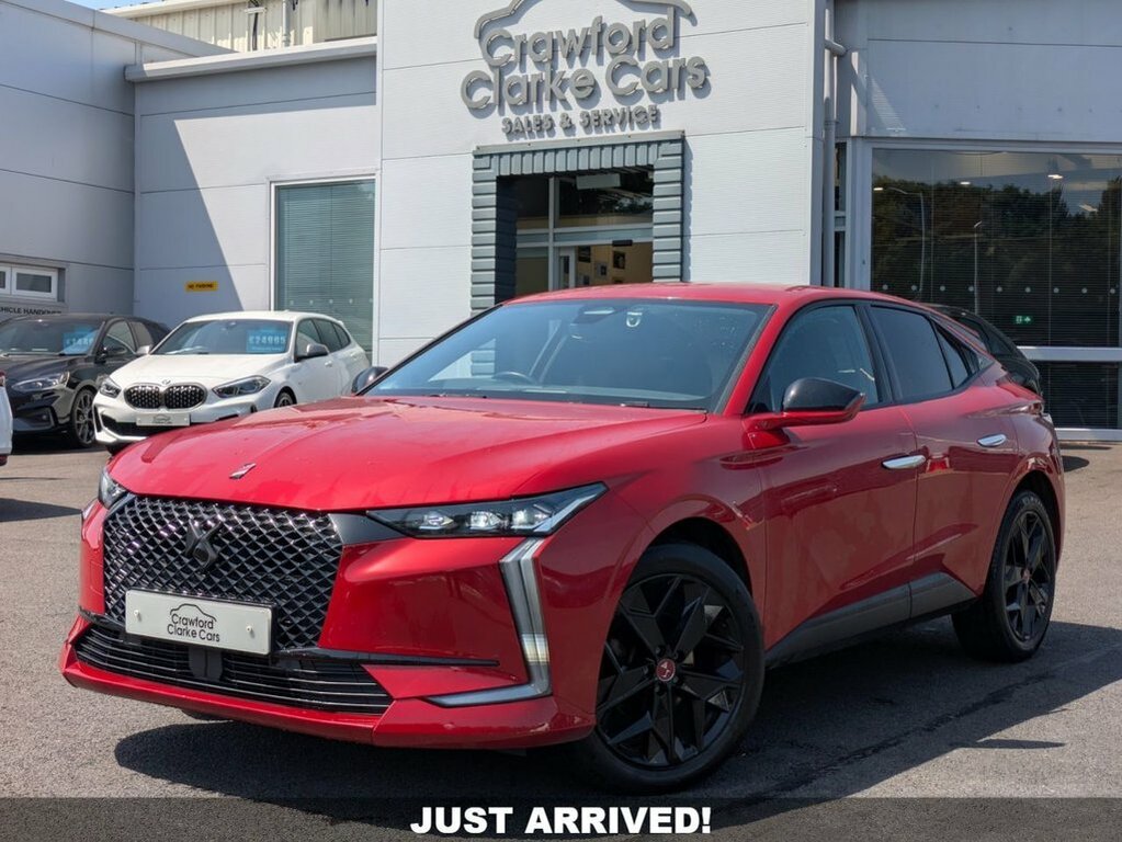 DS DS 4 1.2L Performance Line Red