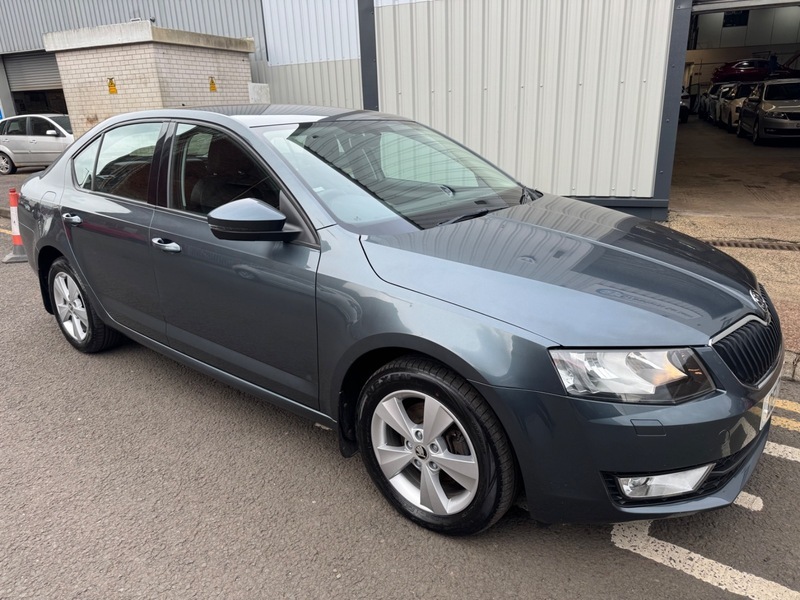 Skoda Octavia 2.0Tdi Scr 16V 150Bhp Grey #6