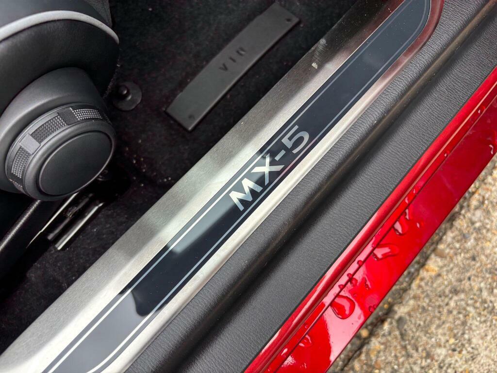 Mazda MX-5 RF 1.5 Skyactiv-g Exclusive-line Euro 6 Ss Red #99