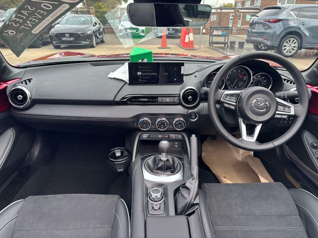 Mazda MX-5 RF 1.5 Skyactiv-g Exclusive-line Euro 6 Ss Red #95