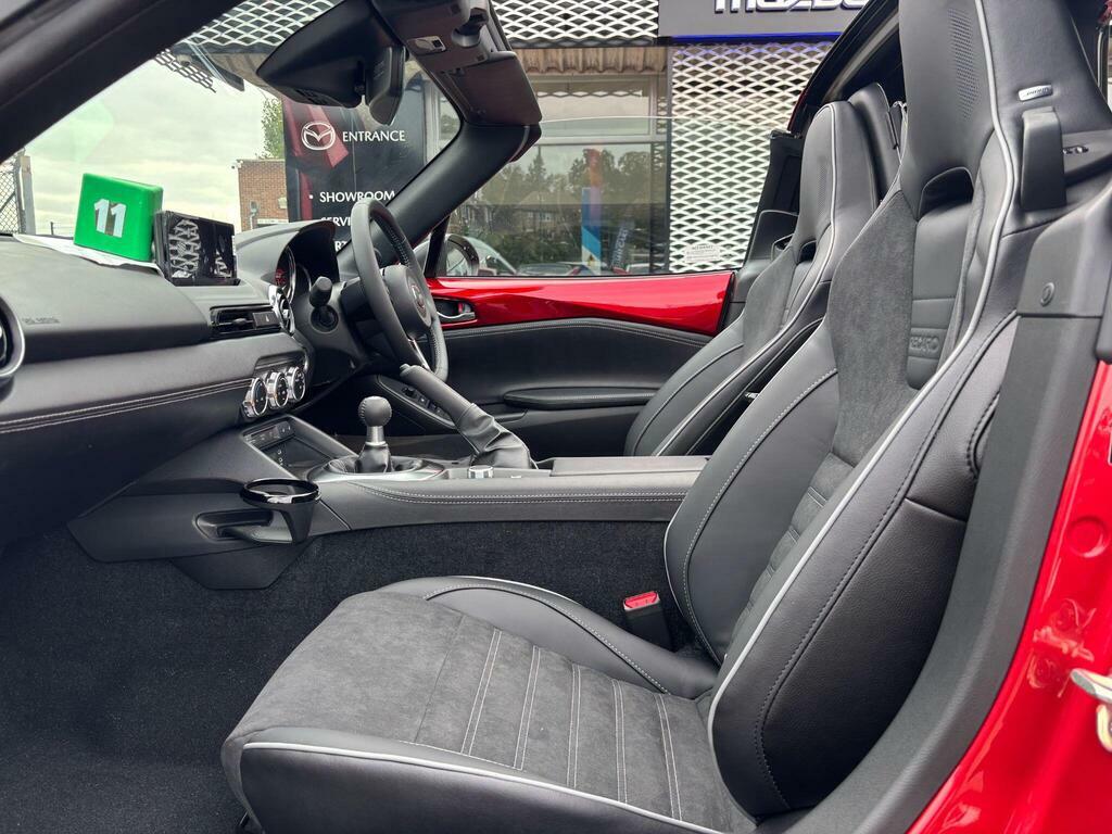 Mazda MX-5 RF 1.5 Skyactiv-g Exclusive-line Euro 6 Ss Red #88