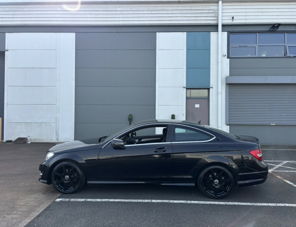 Mercedes-Benz C Class 1.6 C180 Amg Sport Edition Black