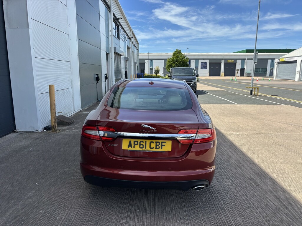 Jaguar XF 2.2 D Luxury Red #4
