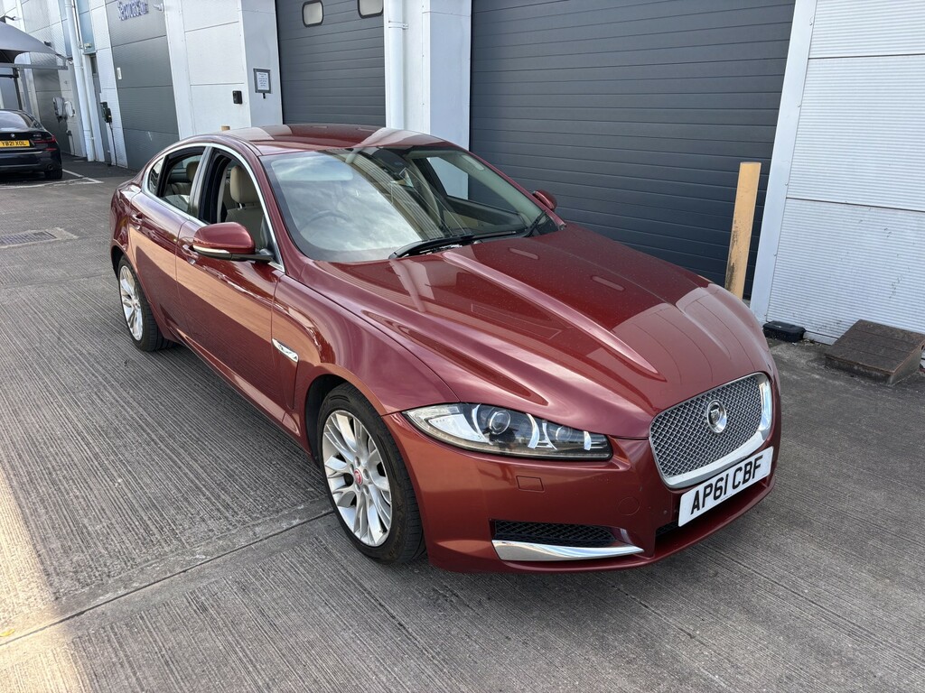 Jaguar XF 2.2 D Luxury Red #6