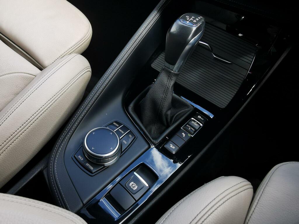 BMW X1 2.0 18D Xline Sdrive Blue #19