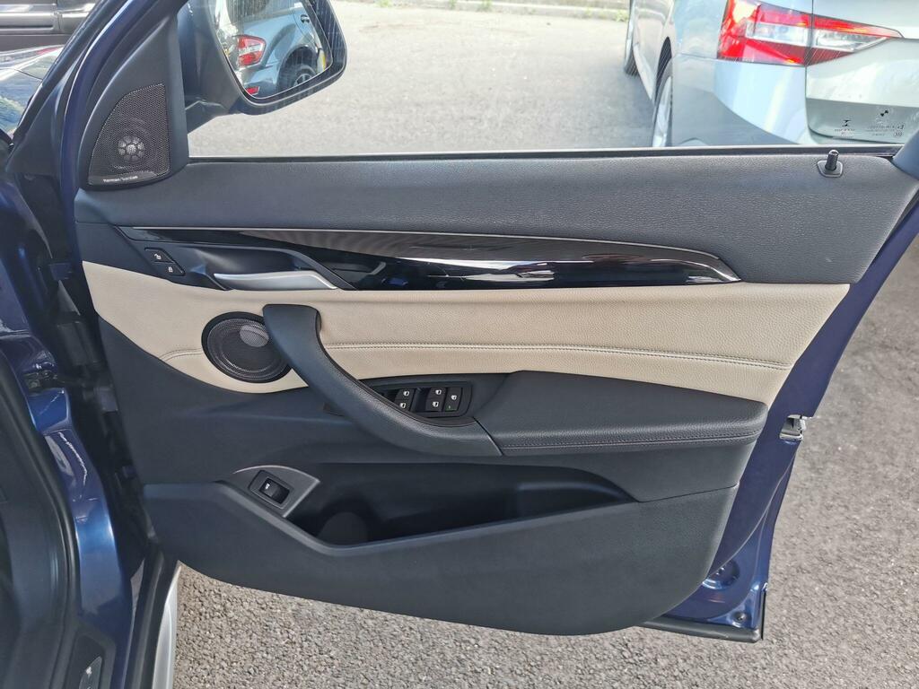 BMW X1 2.0 18D Xline Sdrive Blue #23