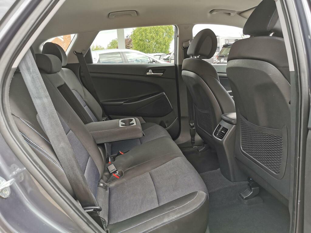 Hyundai Tucson Grey #10