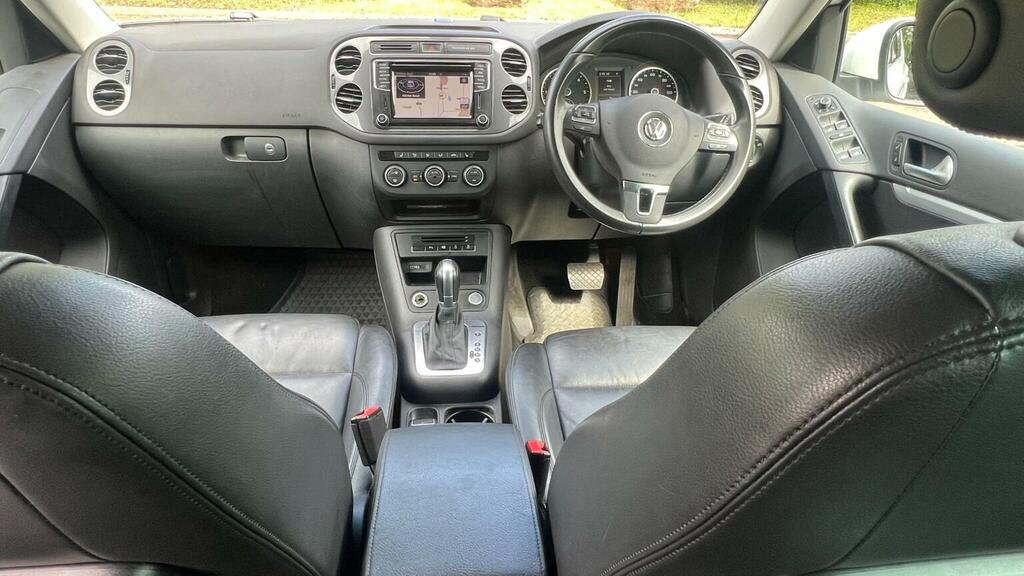 Volkswagen Tiguan 2.0 Tdi Bluemotion Tech Match Edition Dsg 4Wd Euro White #3