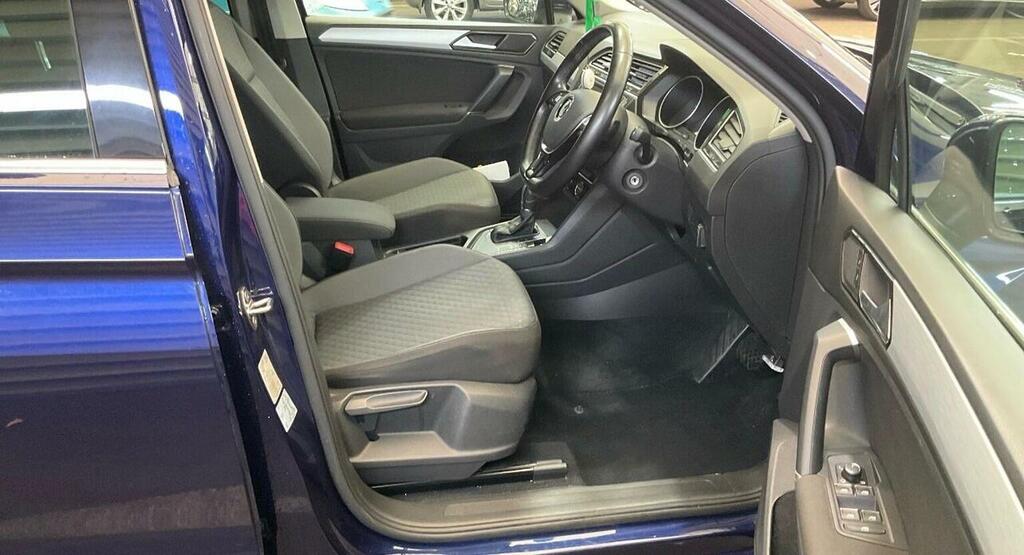 Volkswagen Tiguan Tdi Bluemotion Tech Se Navigation Black #10