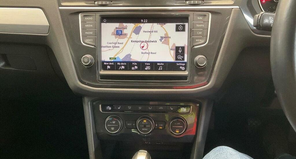 Volkswagen Tiguan Tdi Bluemotion Tech Se Navigation Black #3