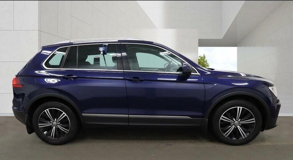 Volkswagen Tiguan Tdi Bluemotion Tech Se Navigation Black #5