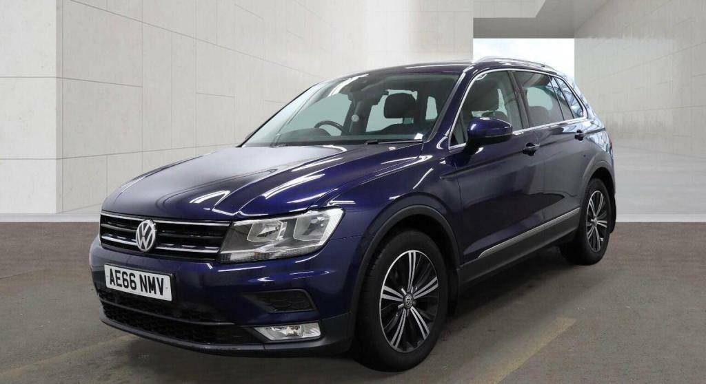 Volkswagen Tiguan Tdi Bluemotion Tech Se Navigation Black #13