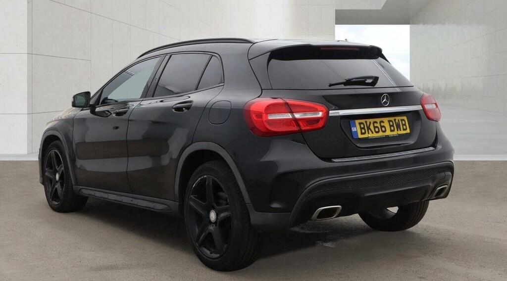 Mercedes-Benz GLA Class 2.1 Gla220d Amg Line Premium 7G-dct 4Matic Euro Black #4