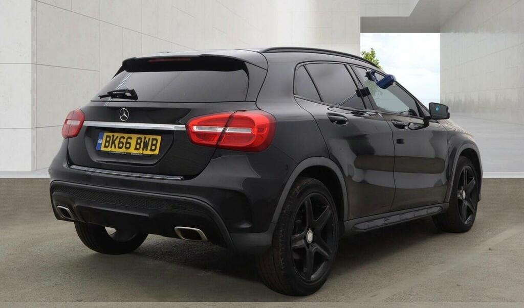 Mercedes-Benz GLA Class 2.1 Gla220d Amg Line Premium 7G-dct 4Matic Euro Black #5