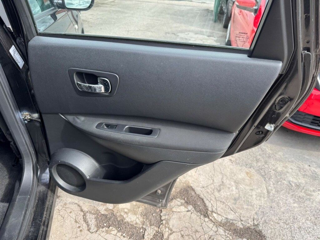 Nissan Qashqai 2.0 Acenta 140 Bhp Grey #30
