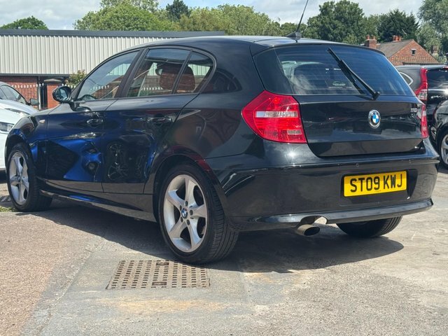 BMW 1 Series 2.0 Es Euro 5 White #21