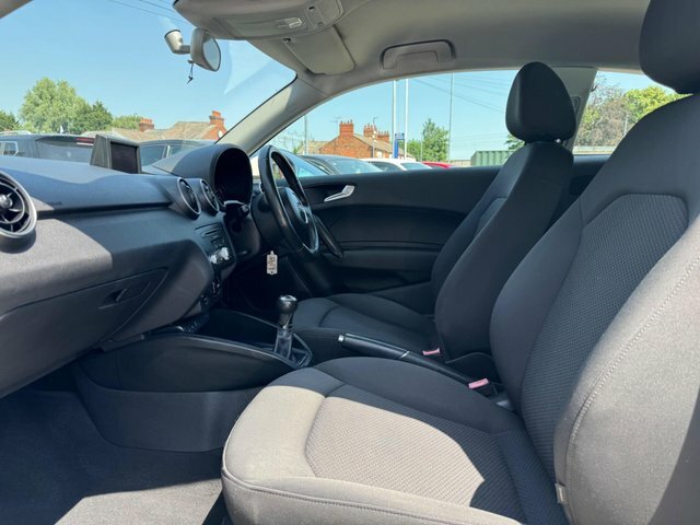Audi A1 2014 1.2 Tfsi Se Euro 5 Ss White #2