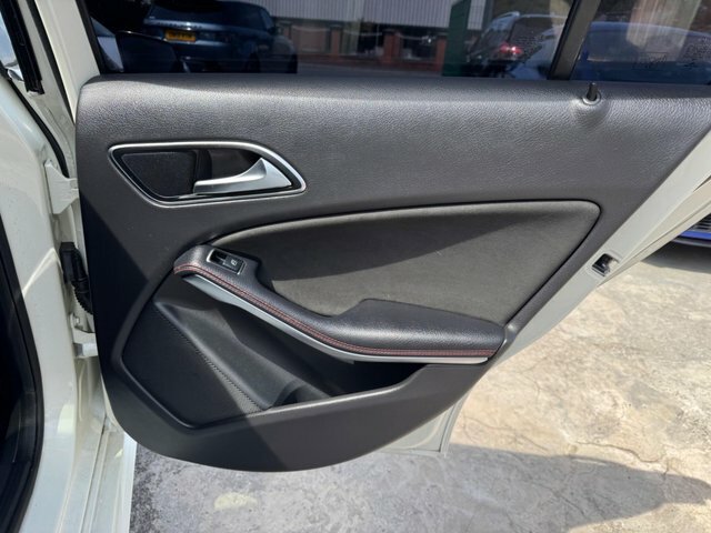 Mercedes-Benz A Class A200 Amg Line White #34